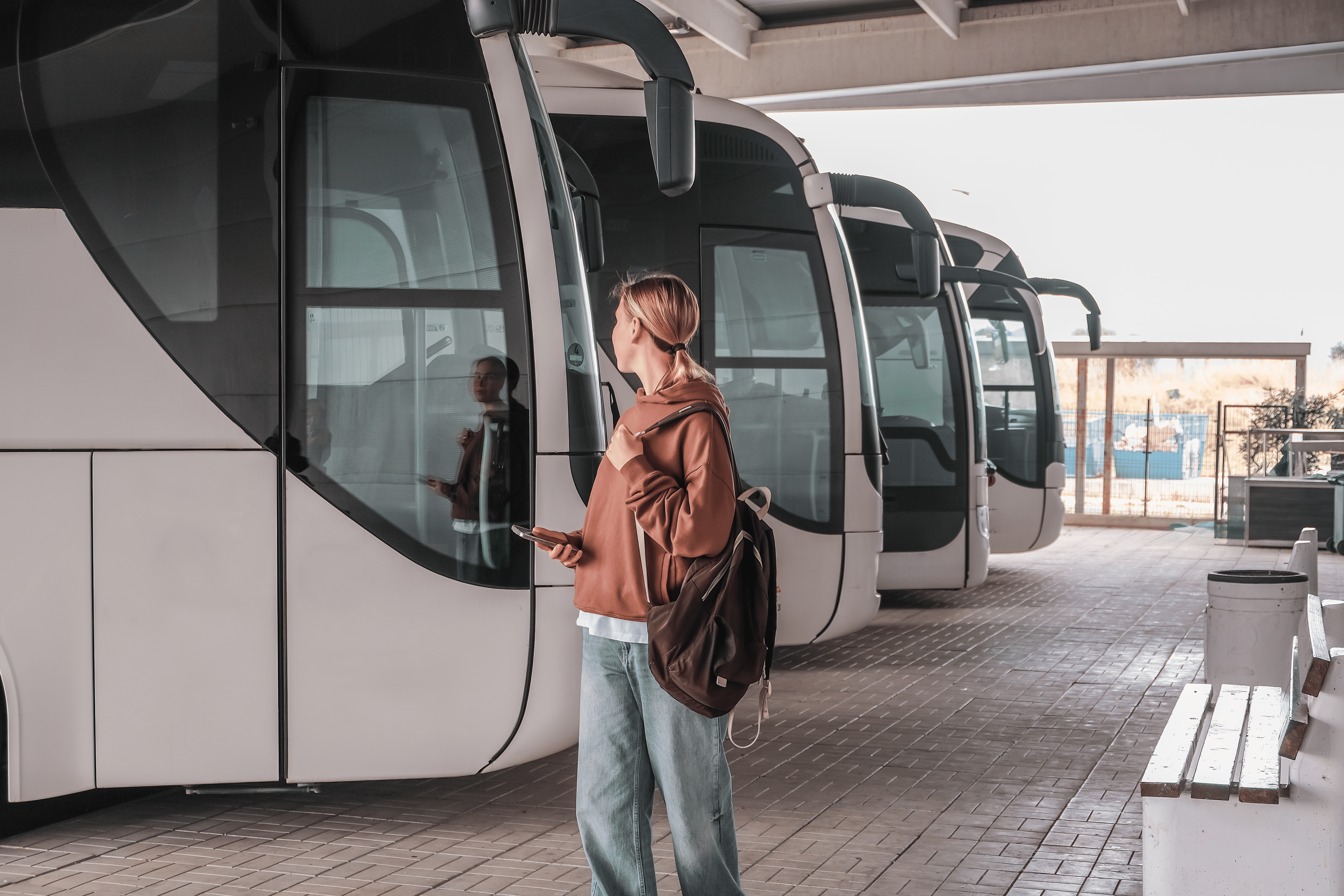 Scheduled shuttle service 2 - Group transport across Sudan